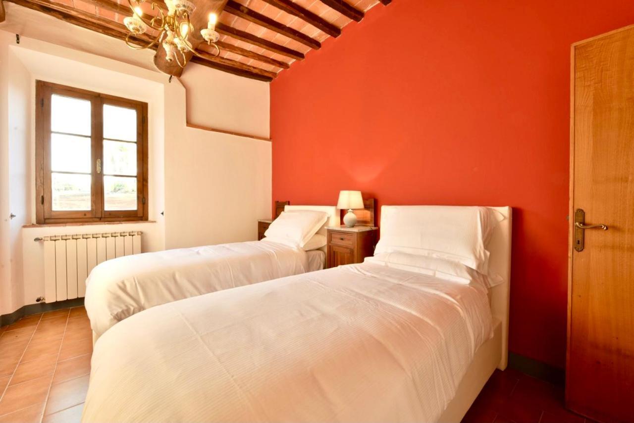 Agriturismo I Poggilunghi ชิวิเตลลาอินวัลดิเคียนา ภายนอก รูปภาพ